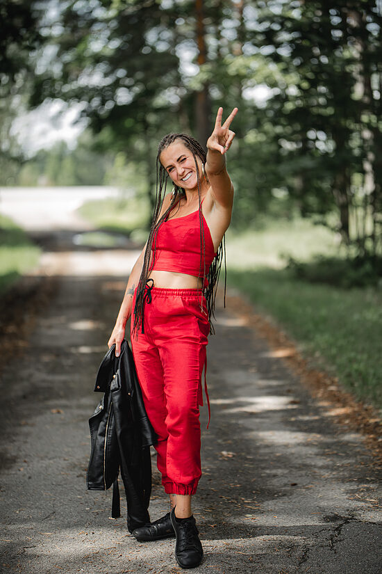 Ugunīgās lina bikses